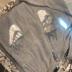 2 piece grey nike ladys xl wore 1 time